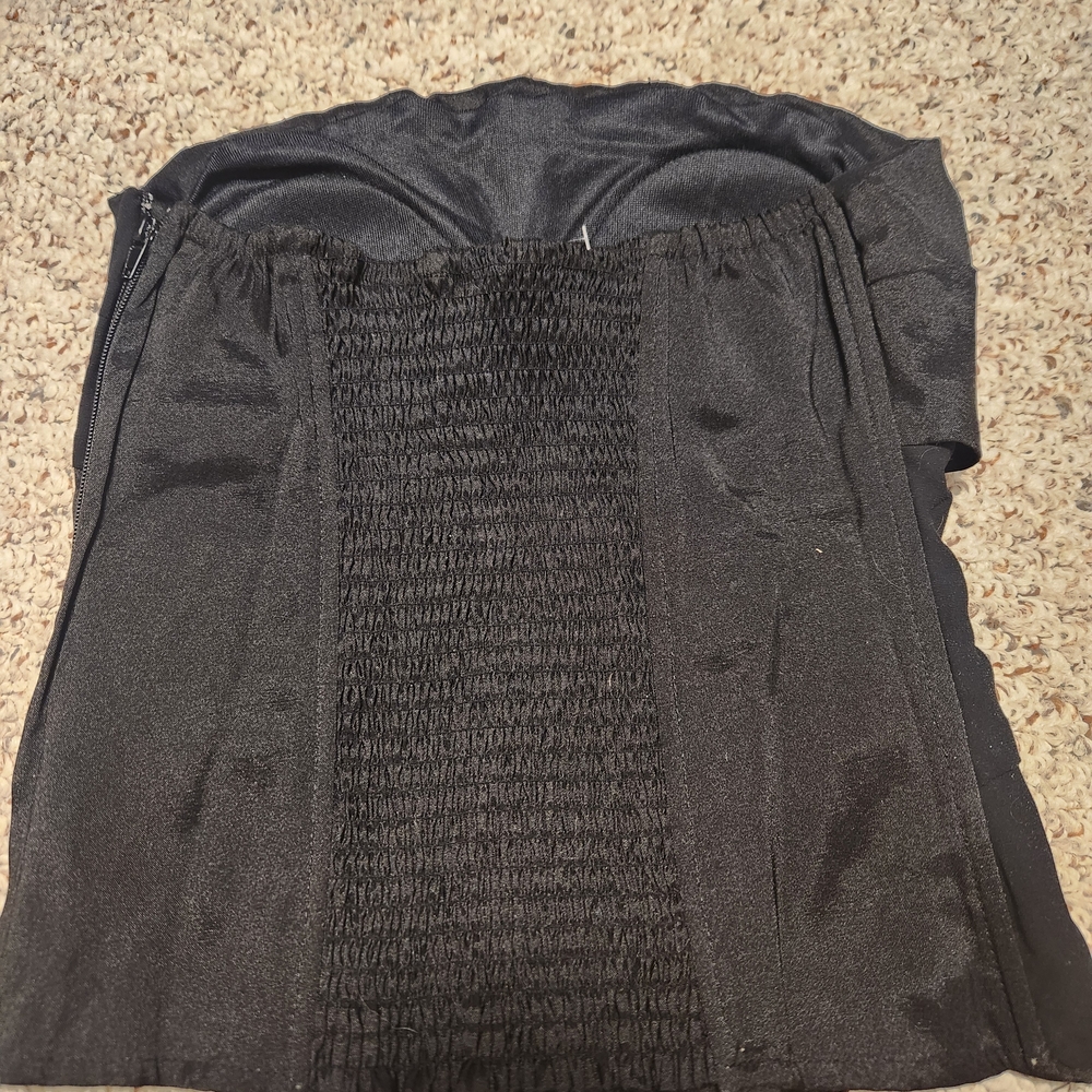 Black Layered Strapless Top - Picture 4 of 4